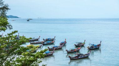 Koh Lipe adasında plaj.