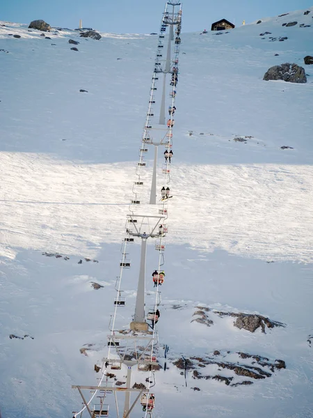 Skilift auf einem Skigebiet in Südgriechenland — Stockfoto