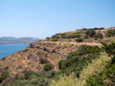 Milos Adası'ndaki bir Roma tiyatrosunun kalıntıları