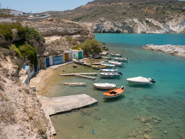 Milos Adası'nda geleneksel köy Mandrakia — Stok fotoğraf