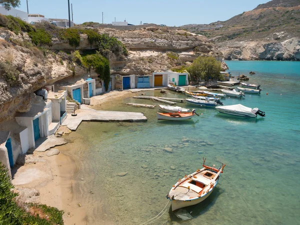 Milos Adası'nda geleneksel köy Mandrakia — Stok fotoğraf