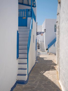 Milos Adası'nda geleneksel köy Plaka