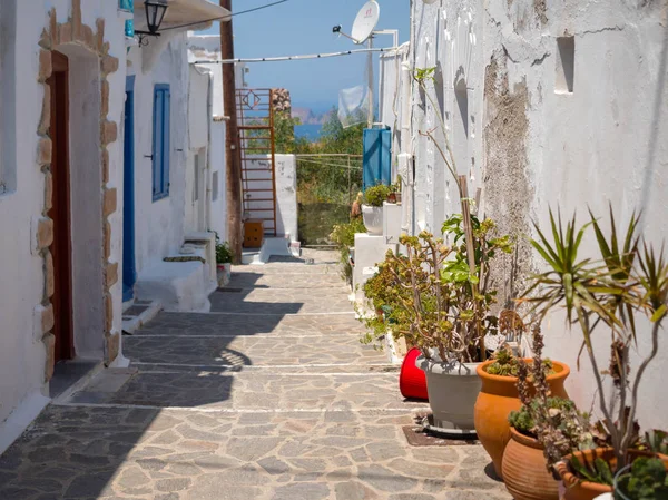Tradycyjna wioska Plaka na wyspie Milos — Zdjęcie stockowe