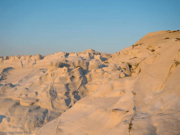 希腊米洛斯岛的Sarakiniko海滩 白色岩层 — 图库照片