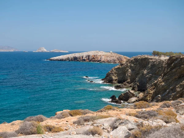 Plage Rocheuse Mer Bleue Folegandros Île Cyclades Grèce — Photo
