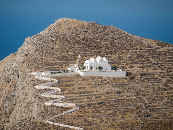 Igreja Grega Tradicional Colina Folegandros Ilha Cíclades Grécia Fotografias De Stock Royalty-Free