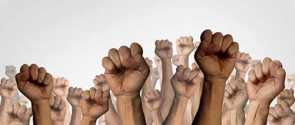 군중들 사람들의 정의와 행동주의의 상징으로 사람들의 주먹을 다양성의 협력을 주장하는 — 스톡 사진