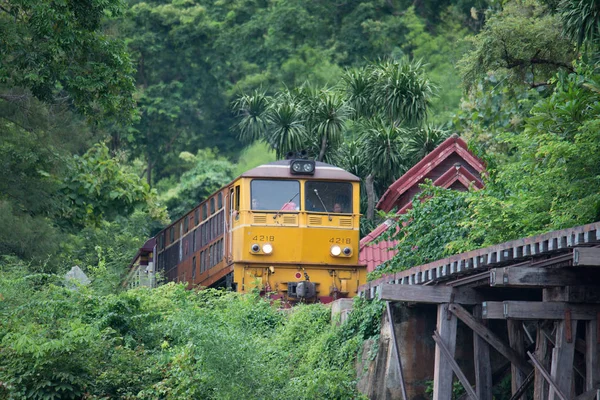 Viaje Tren Por Tailandia Birmania Ferrocarril Muerte Largo Del Río —  Fotos de Stock