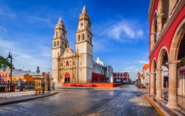 Campeche, Meksika. San Francisco de Campeche 'deki Independence Plaza, Yucatan mirası..