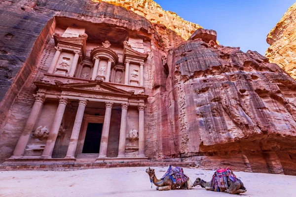 Wadi Musa Jordanien Siq Und Das Finanzministerium Khazneh Antiken Petra Stockbild