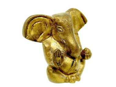 Beyaz arka plan üzerinde izole Ganesha heykeli