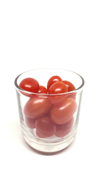 Tomates Cereja Vidro Isolado Sobre Fundo Branco — Fotografia de Stock
