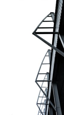 çelik yapılar inşaat çatıları beyaz arka plan üzerinde izole metal