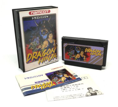 Bangkok, Tayland - 31 Mart 2017: Dragon Ninja paket beyaz arka plan üzerinde izole namcot tarafından. Açıklayıcı yazı işleri