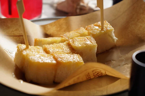 Toast Snack Condito Con Latte Condensato Zuccherato — Foto Stock