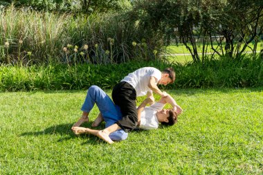 Jiu Jitsu 'da ustalaşan genç sporcular.