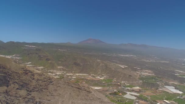 Luchtfoto Van Los Gigantes Cliffs Tenerife Drone Schoot Van Bovenaf — Stockvideo