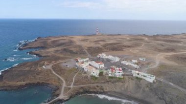 Tenerife, Kanarya Adaları, İspanya hava görünümünü deniz feneri Faro de Rasca yükseklikten. Wild Coast Atlas Okyanusu