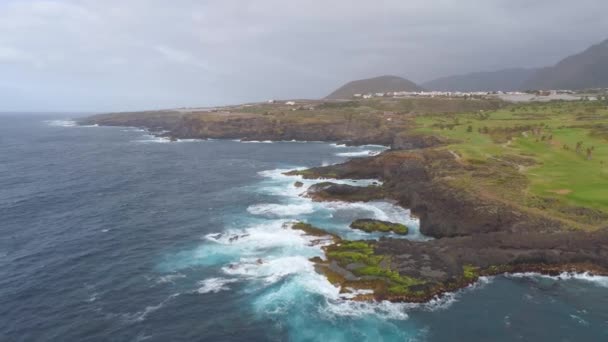 Veduta Aerea Delle Scogliere Dell Oceano Atlantico Tenerife Drone Dall — Video Stock
