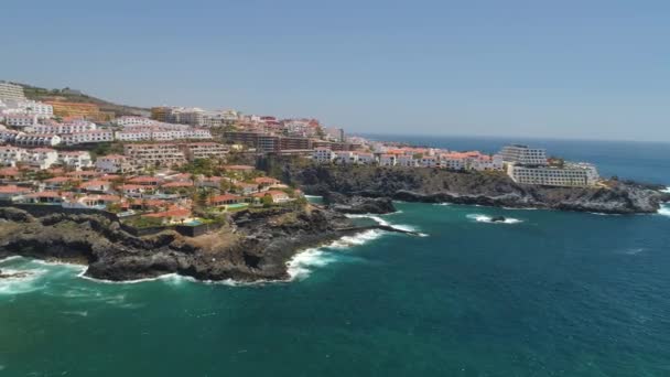 Teneriffa Los Gigantes Spanien Maj 2018 Flygfoto Klippkust Och Hotell — Stockvideo