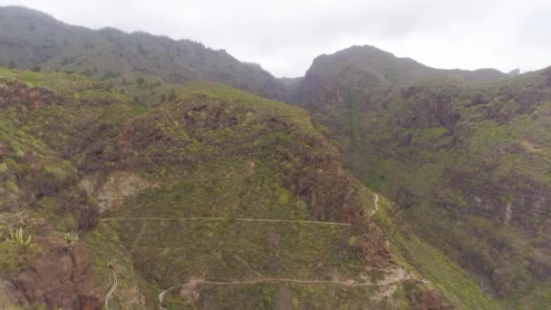 Tenerife Espanha Maio 2018 Vista Aérea Montanhas Rochosas Desfiladeiro Inferno — Vídeo de Stock