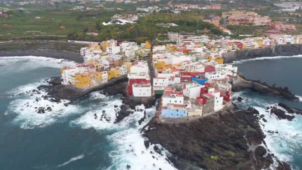 Tenerife Punta Brava Spanje Mei 2018 Luchtfoto Van Rotsachtige Kust — Stockvideo