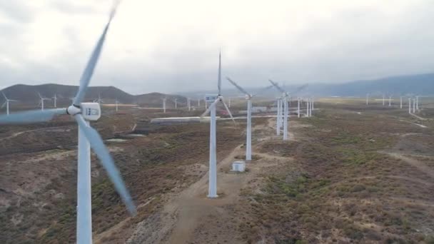 Flygfoto Från Höjden Väderkvarnar Teneriffa Kanarieöarna Spanien Drone Sköt Wild — Stockvideo