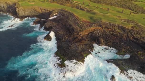 Kayalıklarla Atlantik Okyanusu Tenerife Yukarıdan Ateş Dron Canarias Islands Spanya — Stok video