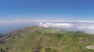 Havadan görünümü volkanik dağ El Teide, Canarias Adaları, İspanya yakınındaki Tenerife yukarıdan dağların. 4 k'dan fazla vurdu casus uçak.