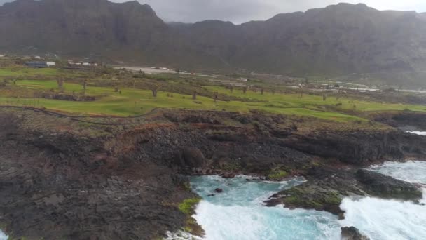 Vista Aérea Acantilados Océano Atlántico Tenerife Drone Shot Desde Arriba — Vídeos de Stock