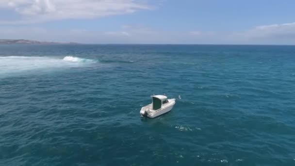 Tenerife Caleta Espanha Maio 2018 Vista Aérea Oceano Atlântico Barco — Vídeo de Stock