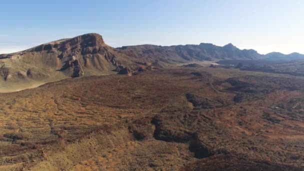 Havadan Görünümü Teide Milli Parkı Dağlar Sertleştirilmiş Lav Üzerinde Uçuş — Stok video