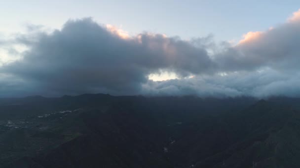 Letecký Pohled Tenerife Španělsko Května 2018 Mraků Nad Mauntains Drony — Stock video