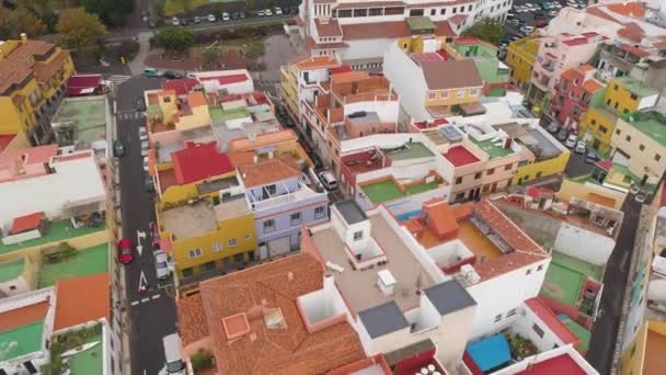 Tenerife Punta Brava Španělsko Květen 2018 Aerial Pohled Barevné Domy — Stock video