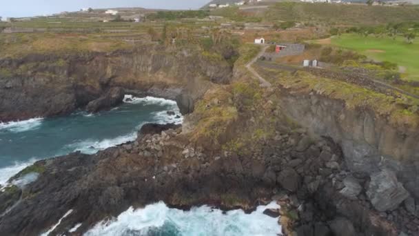 Vista Aérea Acantilados Océano Atlántico Tenerife Drone Shot Desde Arriba — Vídeo de stock