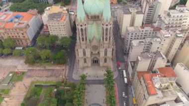 Sao Paulo, Brezilya - 3 Mayıs 2018: Havadan görünümü, Se Cathedral şehir merkezinde. 4 k'dan fazla vurdu casus uçak