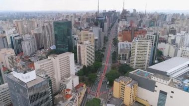 Sao Paulo, Brezilya - 3 Mayıs 2018: Havadan görünümü, şehir merkezine, konut ve iş binaları şehir yukarıdan. 4 k'dan fazla vurdu casus uçak