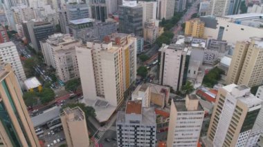 Sao Paulo, Brezilya - 3 Mayıs 2018: Havadan görünümü, şehir merkezine, konut ve iş binaları şehir yukarıdan. 4 k'dan fazla vurdu casus uçak