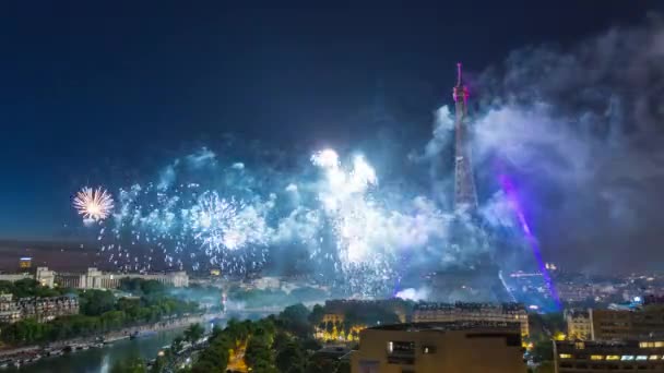 París Francia Junio 2018 Cronograma Nocturno Fuegos Artificiales Torre Eiffel — Vídeos de Stock