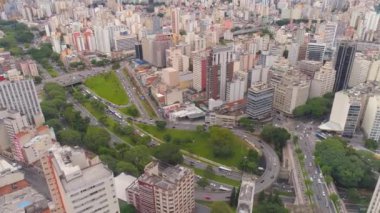 Sao Paulo, Brezilya - 3 Mayıs 2018: Havadan görünümü şehir merkezi Ground Zero kare. Landmark turistik yer. 4 k'dan fazla vurdu casus uçak