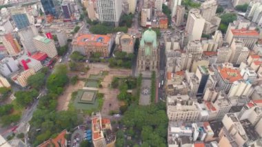 Sao Paulo, Brezilya - 3 Mayıs 2018: Havadan görünümü, Se Cathedral şehir merkezinde. 4 k'dan fazla vurdu casus uçak