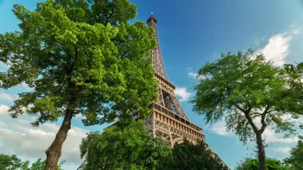 Paris França Junho 2018 Período Dia Torre Eiffel Dia Ensolarado — Vídeo de Stock