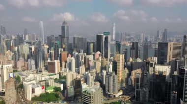 Hong Kong - Mayıs 2018: Şehir şehir, konut ve ofis binaları ve gökdelenler havadan görünümü. 4 k'dan fazla vurdu casus uçak