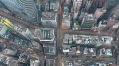 Hong Kong - Mayıs 2018: Hava göz aşağı görünüme Causeway Bay Bölgesi, konut ve ofis binaları ve gökdelenler.