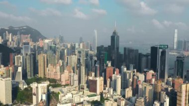 Hong Kong - Mayıs 2018: Havadan görünümü Causeway Bay bölge, şehir şehir merkezinde ile konut ve Ofis binalar ve gökdelenler, yüksek yoğunluklu geliştirme, dron 4 k'dan fazla vurdu 