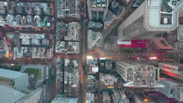 ГОНКОНГ - МАЙ 2018: Вид сверху на район залива Козуэй, жилые и офисные здания и небоскребы . — стоковое видео
