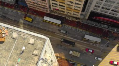 Hong Kong - Mayıs 2018: Havadan görünümü Causeway Bay bölgesinin şehir şehir merkezindeki konut ve iş binalar ve gökdelenler, yüksek yoğunluklu geliştirme, Robot 4k atış