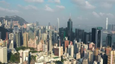 Hong Kong - Mayıs 2018: Havadan görünümü Causeway Bay bölge, şehir şehir merkezinde ile konut ve Ofis binalar ve gökdelenler, yüksek yoğunluklu geliştirme, dron 4 k'dan fazla vurdu 