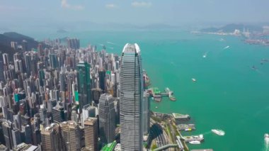 Hong Kong - Mayıs 2018: Havadan görünümü ve Victoria Limanı ', konut ve ofis binaları gökdelenler. 4 k'dan fazla vurdu casus uçak