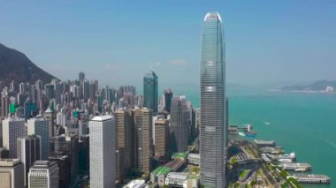 Hong Kong - Mayıs 2018: Havadan görünümü ve Victoria Limanı ', konut ve ofis binaları gökdelenler. 4 k'dan fazla vurdu casus uçak